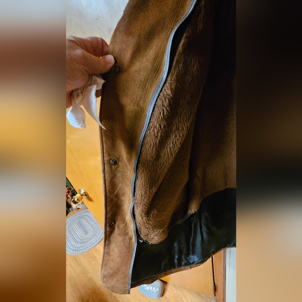 Vintage Wickfield Men's Brown Suede Jacket - Picture 3 of 10